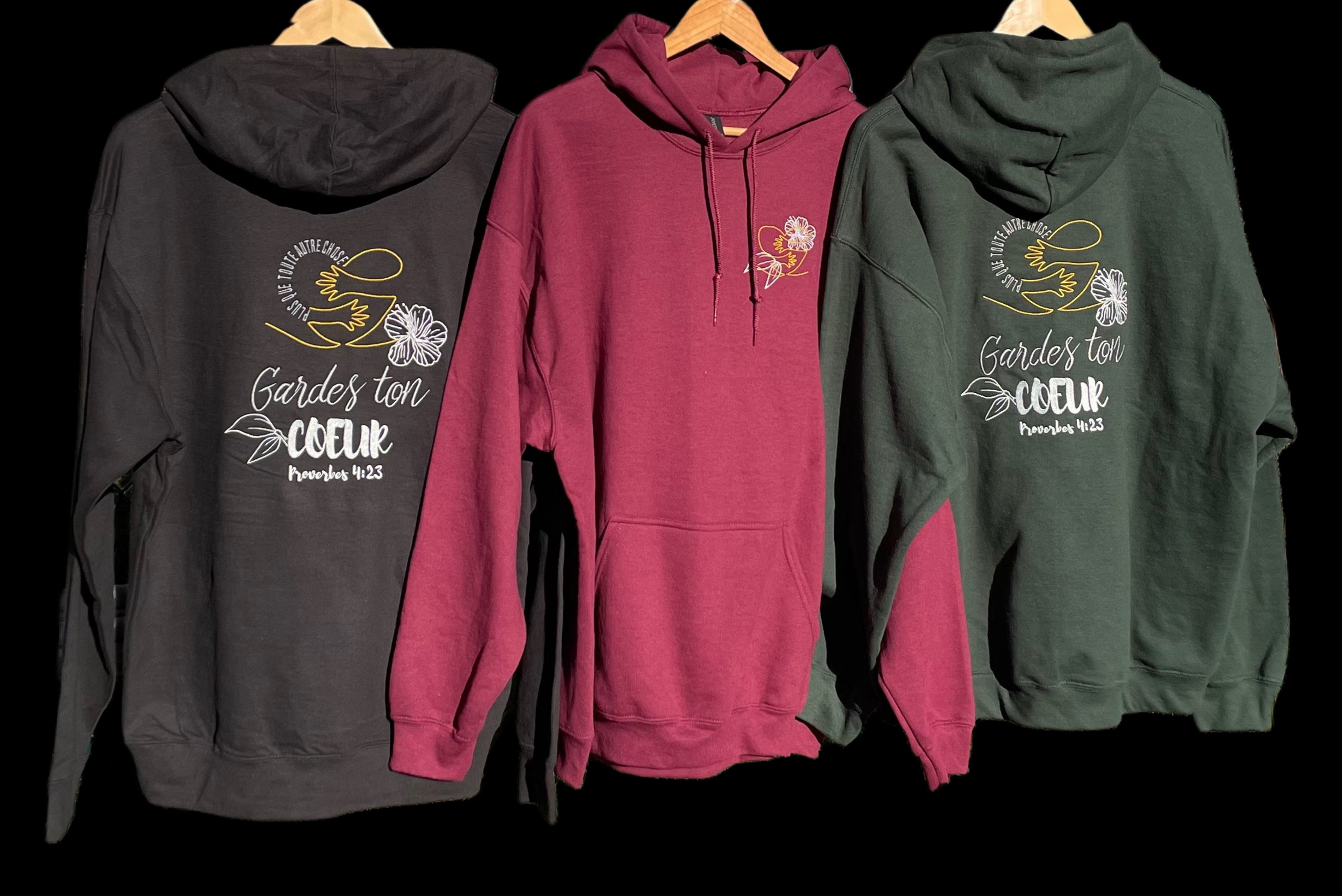 Hoodie Brodé – “Garde ton cœur” | Proverbes 4:23